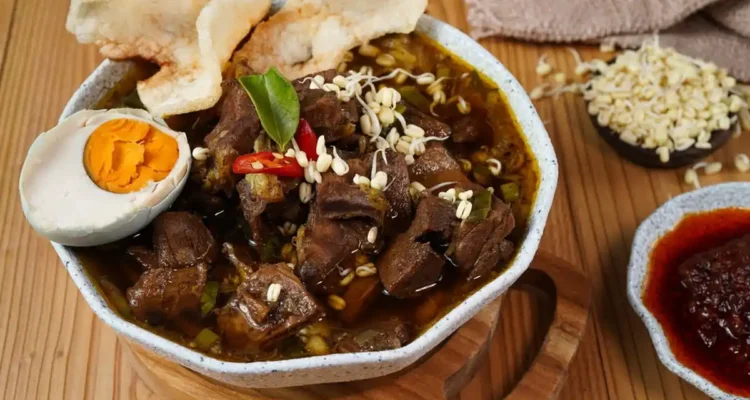 Tips Membuat Rawon Lezat dan Otentik ala Koki Profesional