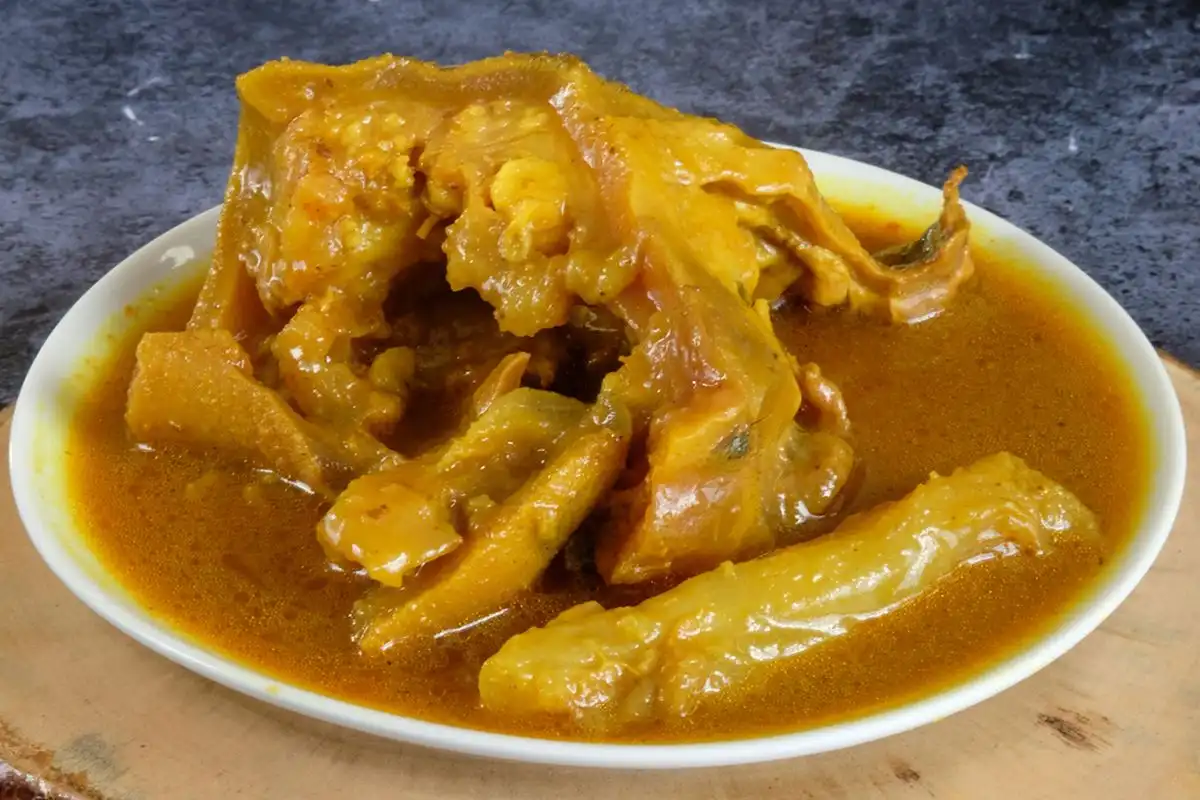 Resep Gulai Tunjang Empuk dengan Kuah Santan Kental ala Rumah Makan Padang